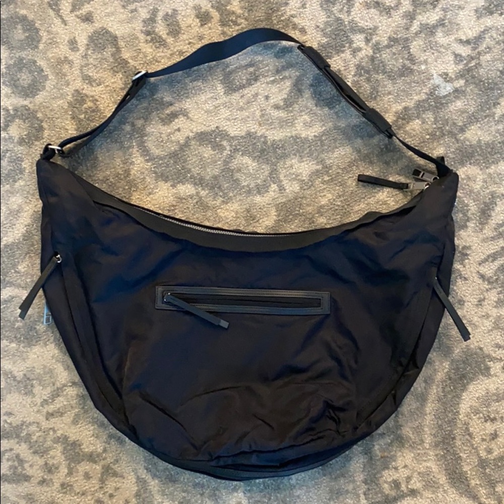 LuLulemon Crossbody Hobo Workout Bag